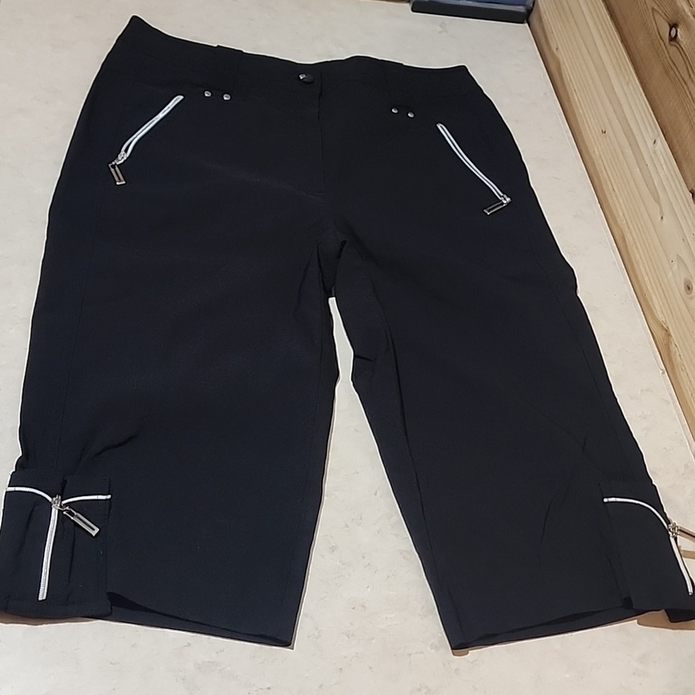 Jamie sadock Bermuda shorts black size 4 nylon spandex